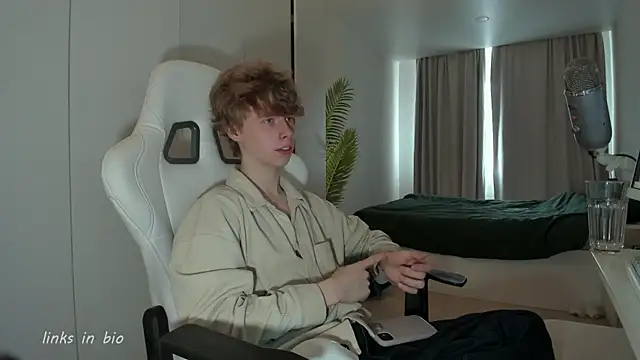 Wawesuc online show from 04-02-26, 07:39