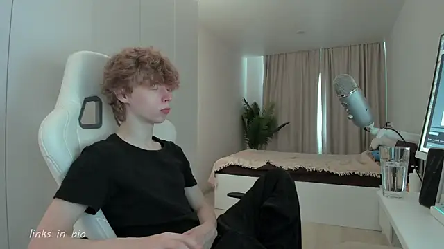 Wawesuc online show from 04-13-26, 07:47