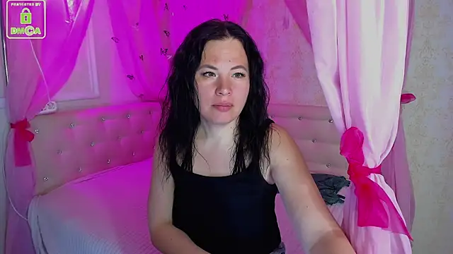 VictoriaSecretXO online show from 04-25-26, 01:52