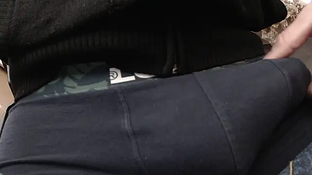 Snapshot of belle_queue chatting on 03-26-26, 08:53 belle queue online show from 03-26-26, 08:53