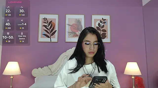 YayaQueen online show from 05-25-26, 12:11