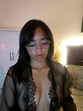 nathyjonees online show from 04-21-26, 05:58