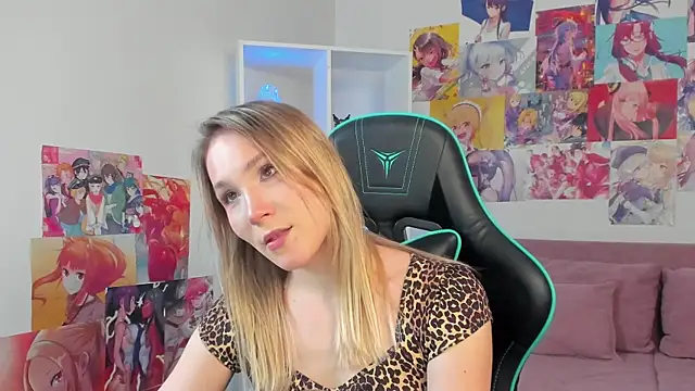 ElaraVoltage online show from 03-18-26, 05:16