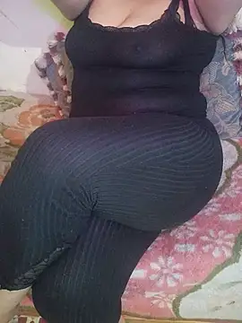Snapshot of Capitana_sexyy chatting on 05-21-26, 03:35 Capitana sexyy online show from 05-21-26, 03:35