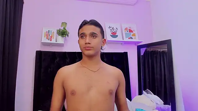 Morgan Bladee online show from 04-17-26, 04:59