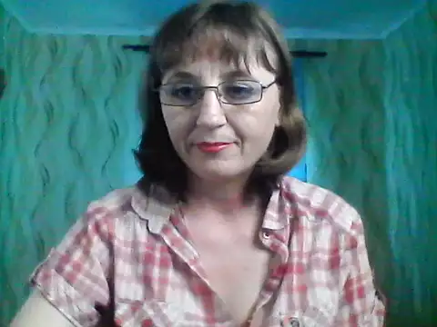 Alisaprice077 online show from 04-28-26, 02:22