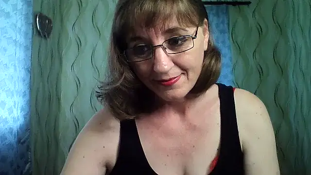 Alisaprice077 online show from 06-12-26, 09:52