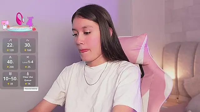 Alanna-Rosse online show from 04-21-26, 11:49