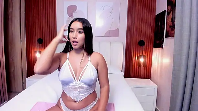 EmmaThompson   online show from 03-20-26, 12:26