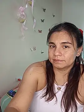 Snapshot of BettyBoo_w chatting on 06-06-26, 01:49 BettyBoo w online show from 06-06-26, 01:49