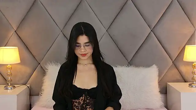 OliviaDiaz online show from 05-02-26, 08:03