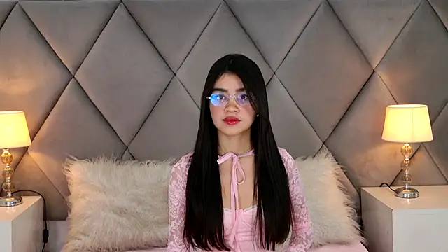 OliviaDiaz online show from 06-06-26, 09:52