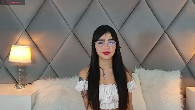 OliviaDiaz online show from 07-10-26, 08:11