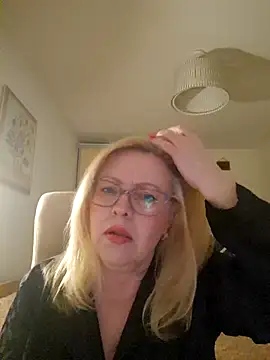 JanieLight53 online show from 03-29-26, 06:19