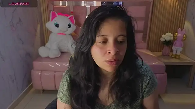 Snapshot of sara_tellez_s chatting on 07-07-26, 07:23 sara tellez s online show from 07-07-26, 07:23