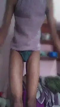 nilakshiperera0 online show from 05-05-26, 12:13