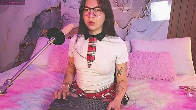 Snapshot of abbycandhy chatting on 05-18-26, 02:23 abbycandhy online show from 05-18-26, 02:23