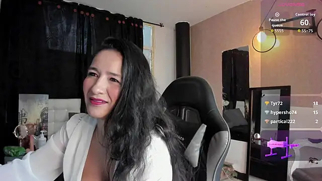 Vicky Angeel online show from 06-25-26, 06:01
