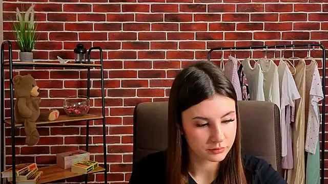 EllensWhite online show from 04-01-26, 12:17