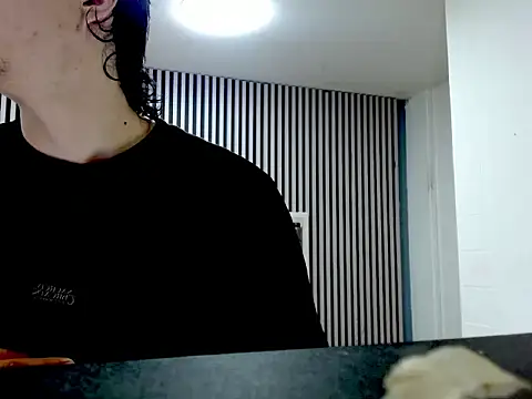 Alex Wolft online show from 05-06-26, 11:37