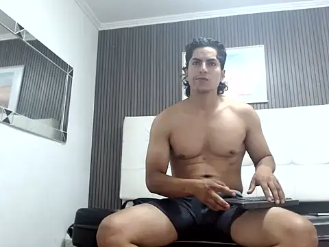 Alex Wolft online show from 07-29-26, 02:43