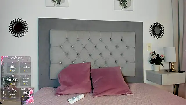 Arya Grey online show from 04-01-26, 11:33