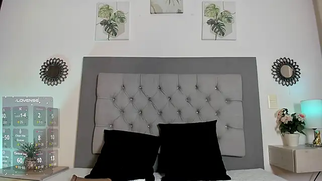 Arya Grey online show from 04-24-26, 02:58