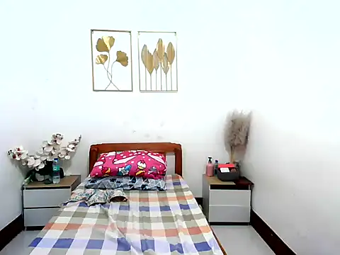 alluring girlie16xxx online show from 04-20-26, 12:41