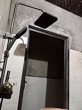 Yellow-pink online show from 04-04-26, 01:52