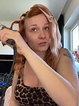 Fiebie licious  online show from 04-21-26, 09:15