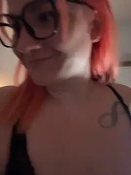 Fiebie licious  online show from 06-07-26, 12:59