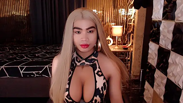 seductive yhure online show from 06-20-26, 04:21