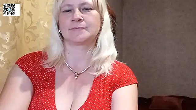DiamondLady555 online show from 06-21-26, 07:05