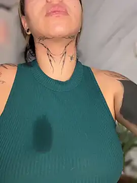 CarolQueen1  online show from 03-25-26, 12:55