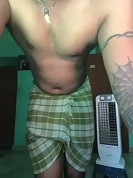 Snapshot of kamasutra012345 chatting on 06-05-26, 04:41 kamasutra012345 online show from 06-05-26, 04:41