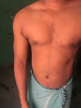 Snapshot of kamasutra012345 chatting on 06-25-26, 07:35 kamasutra012345 online show from 06-25-26, 07:35