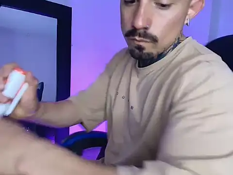 Dallas Whitee online show from 04-02-26, 06:05