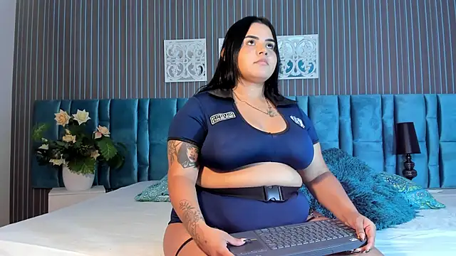 MiiaaVelvet online show from 04-12-26, 08:14