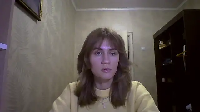 ElenoreHolguin online show from 03-18-26, 06:22