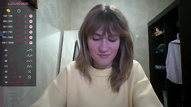 ElenoreHolguin online show from 04-19-26, 06:10