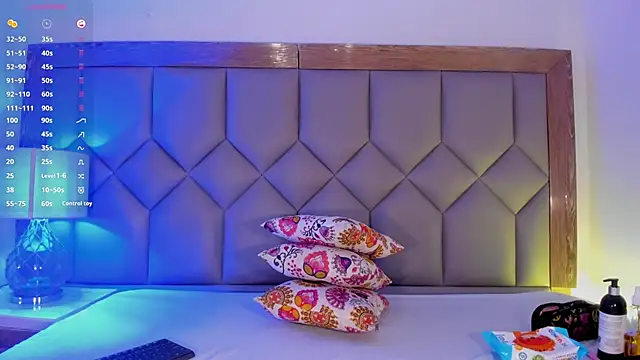 ValeriaRey  online show from 04-29-26, 08:37