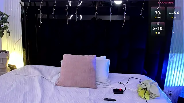 NicoKinggs  online show from 03-10-26, 01:38