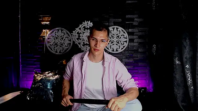 MilanDavid1 online show from 03-18-26, 05:38