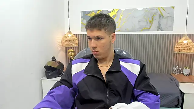 AlessandroFranco online show from 04-30-26, 01:17