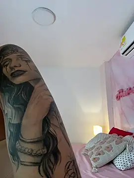 Adalyn Cute online show from 05-04-26, 11:17