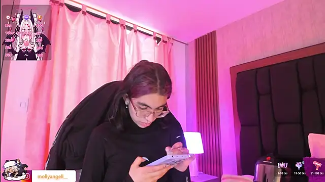 Molly A online show from 07-18-26, 03:27