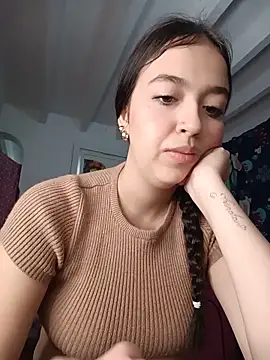 Kitty Loveee online show from 05-18-26, 09:53