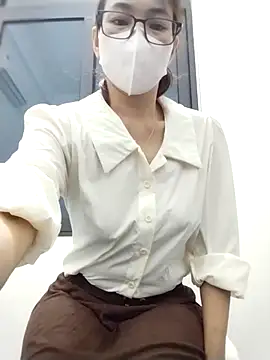 Mai phuong online show from 03-13-26, 01:23