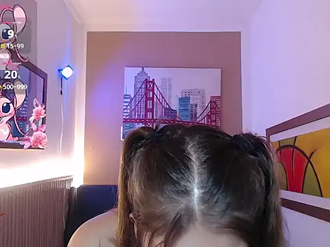 Moonna linnda online show from 04-09-26, 01:49