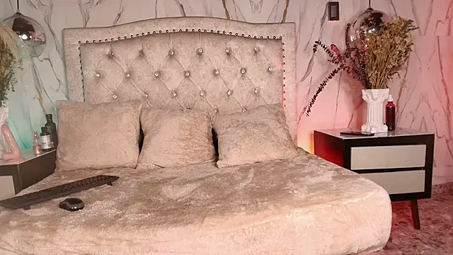 Lickpink1 online show from 03-27-26, 03:34